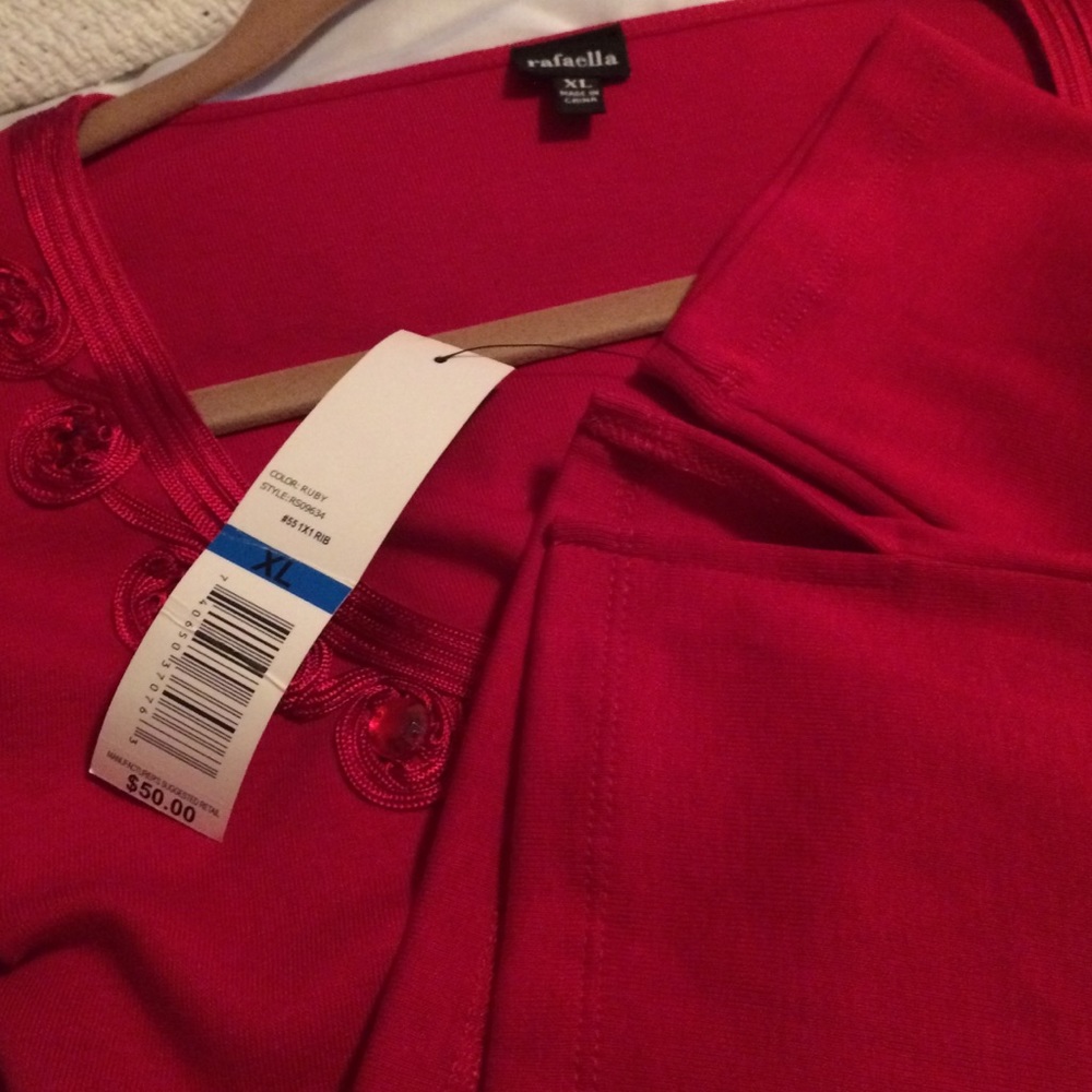 *NWT* Rafaella Red Top - Picture 4 of 4